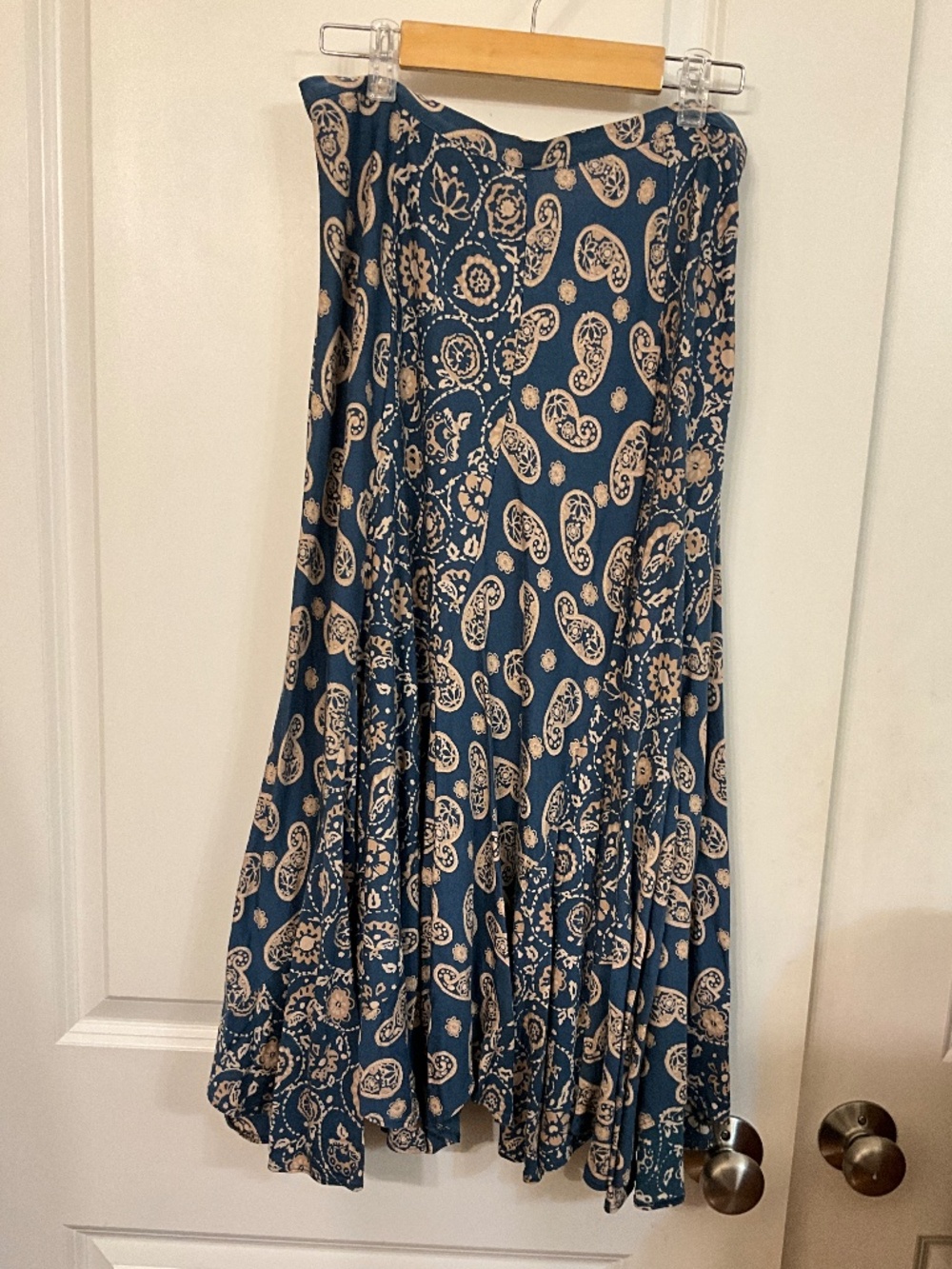 Banana Republic dust teal floral maxi skirt size 0